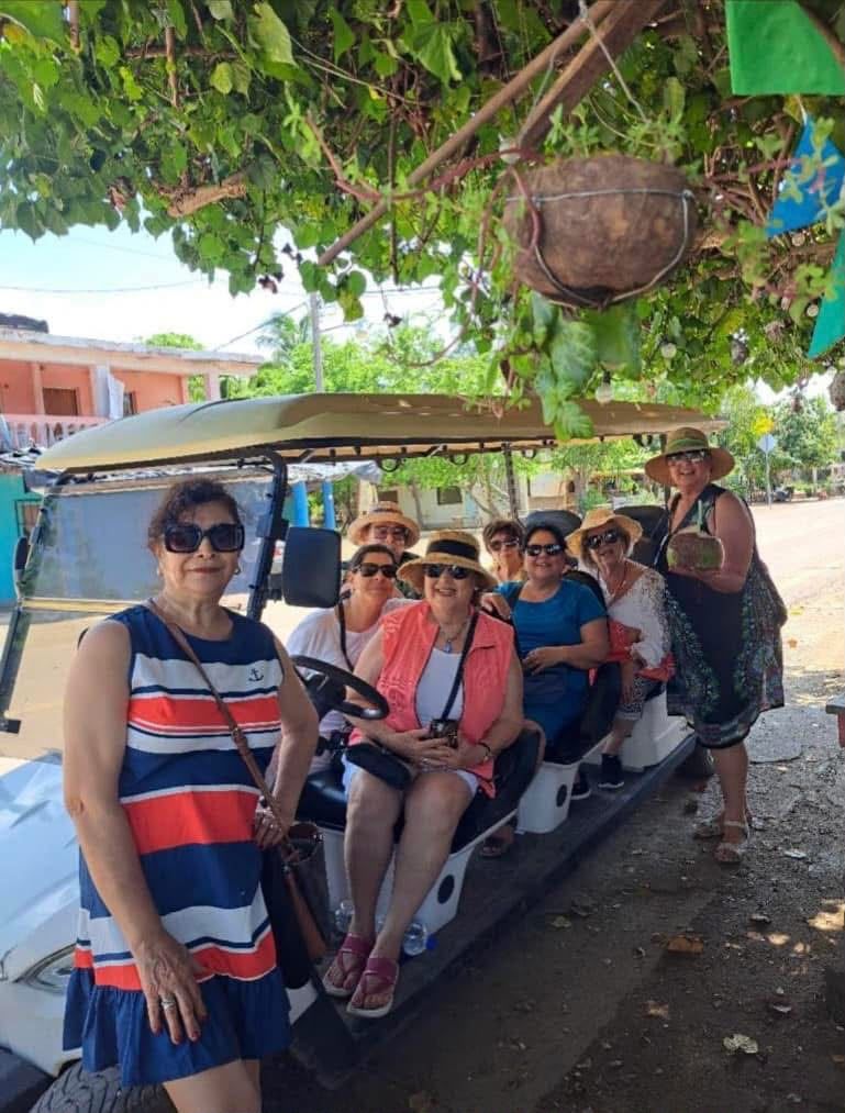 Recorrido en carrito por Punta Pérula